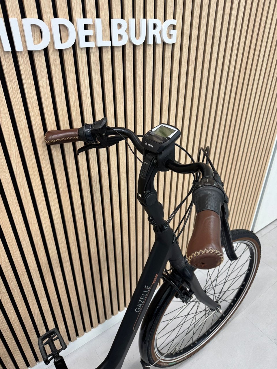 Gazelle Orange C8 Bosch Active Line Plus 400Wh 49CM 2608KM