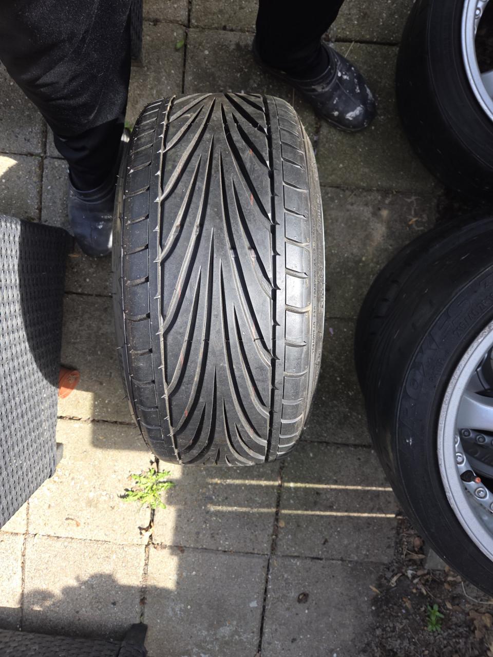 Velgen 4x 100 9 j breedset