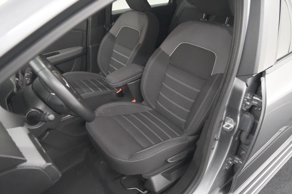 Dacia Jogger 1.6 hybrid 140 expression | 7 zitplaatsen | apple carplay | pa