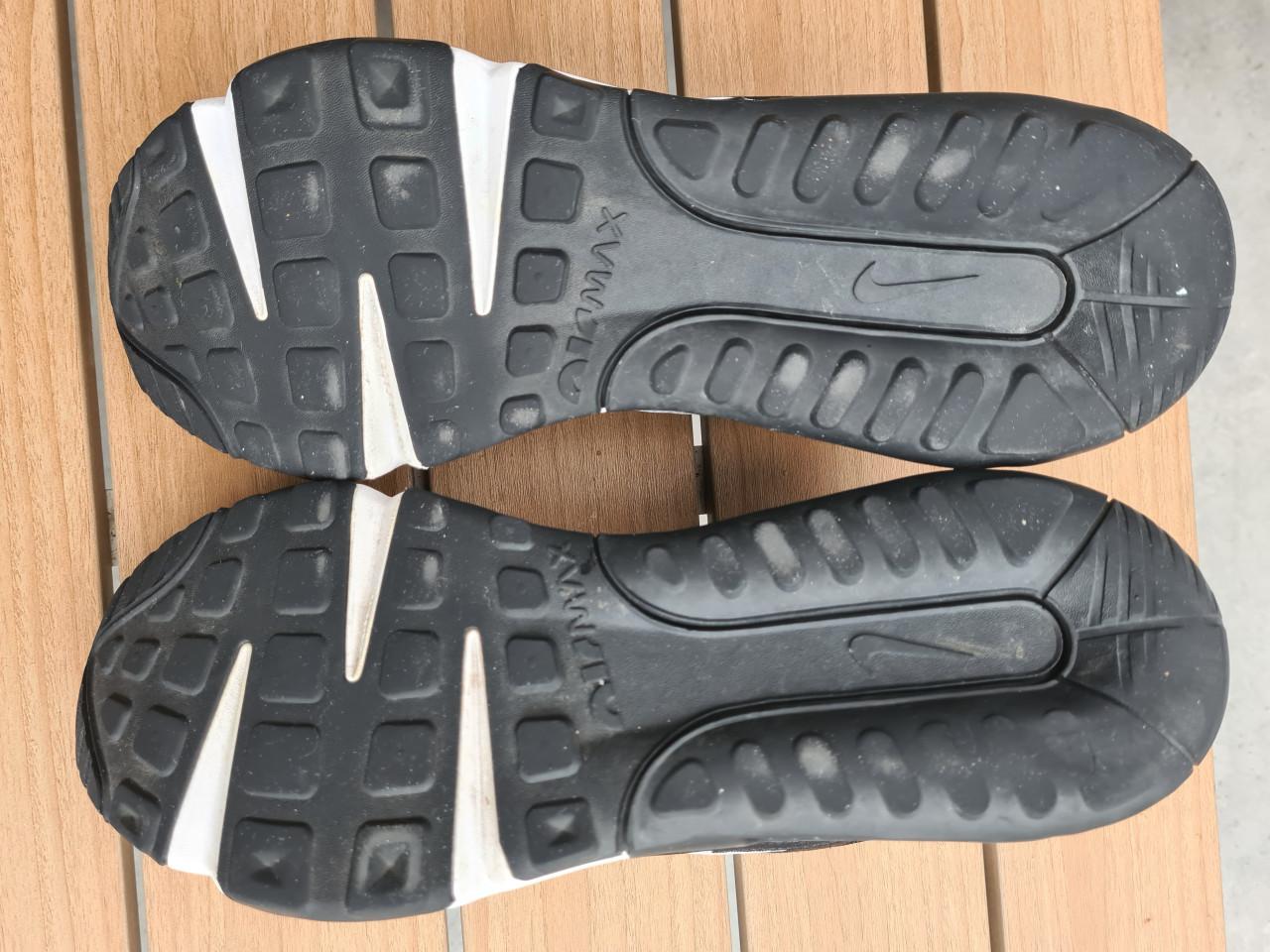 Nike Air Max 2090 maat 44.5 in NIEUWSTAAT