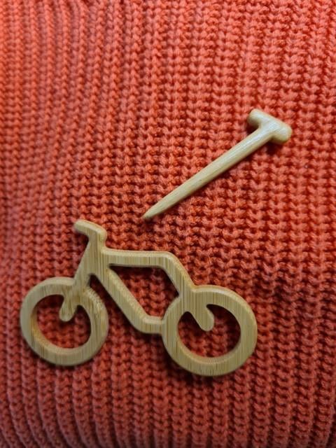 Broche fiets hout