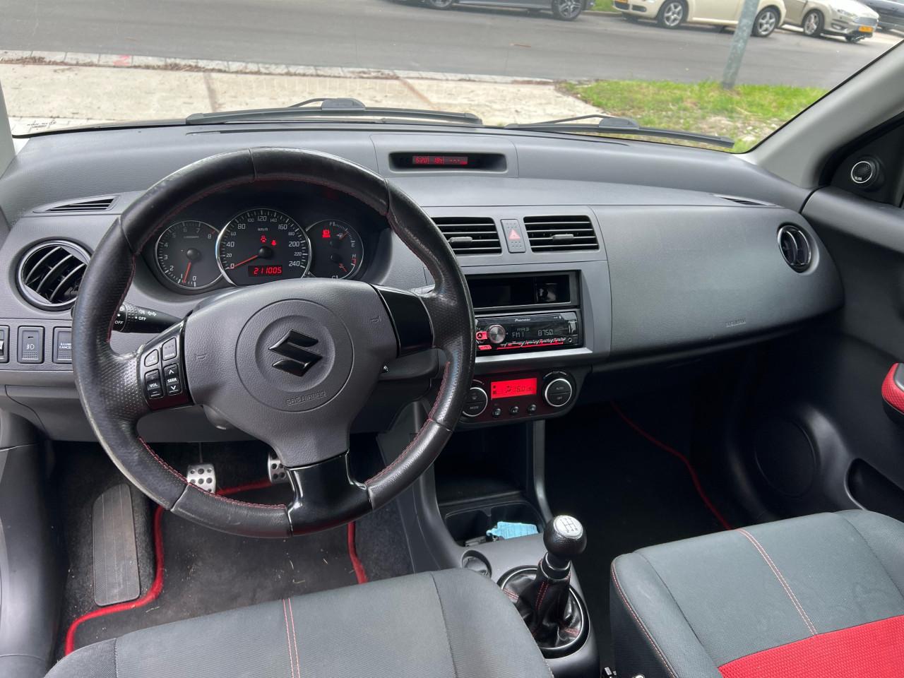 Suzuki Swift 1.6 Sport Velgen Dubbel uitlaat