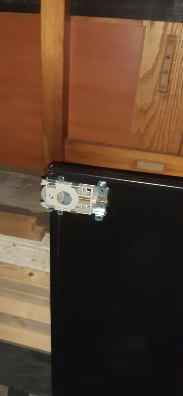 Twee kast schuifdeuren.