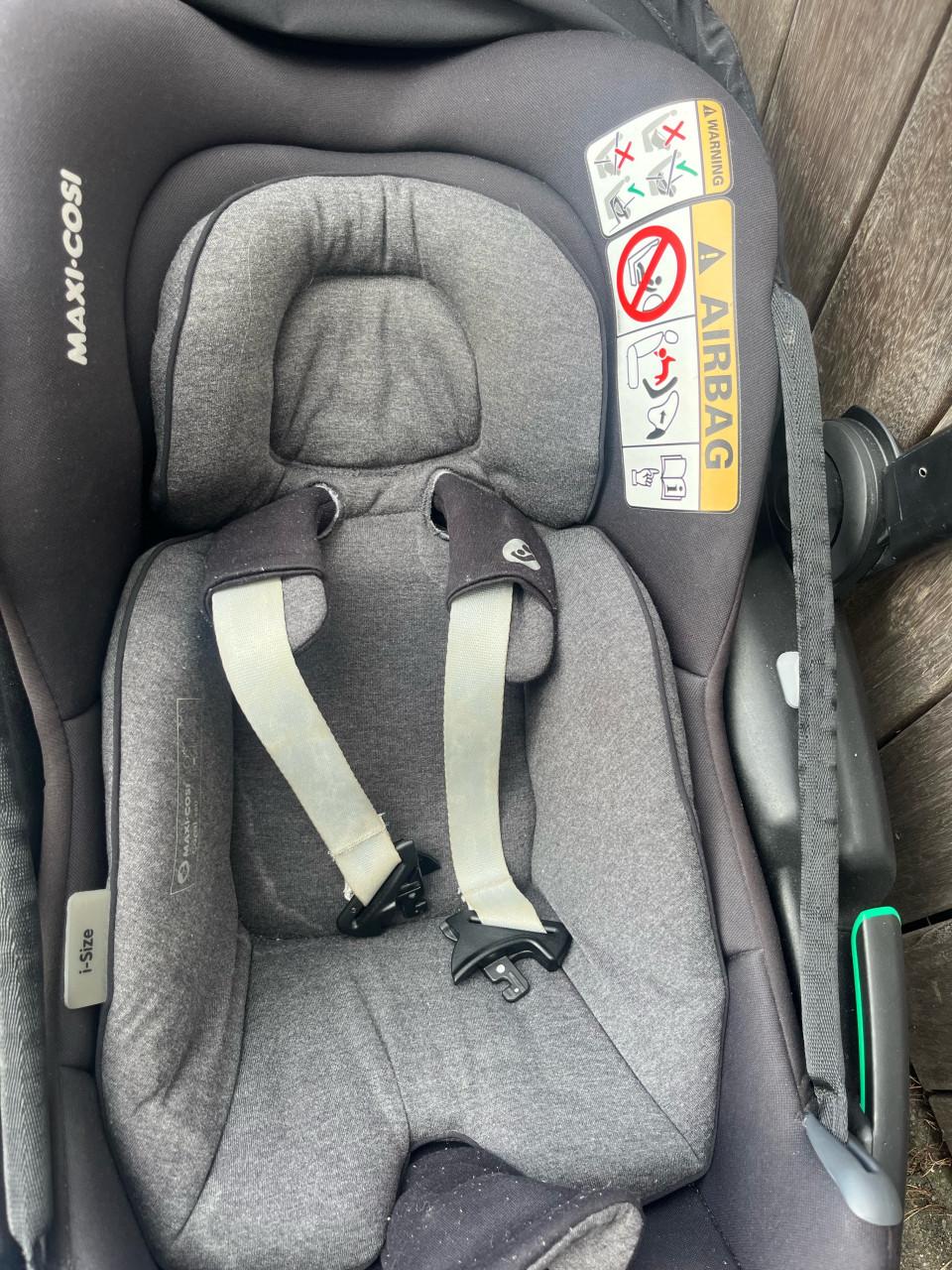 Maxi Cosi Coral i-size met familybase i-size