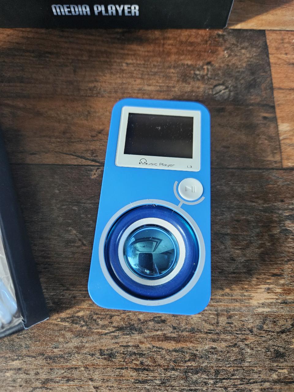 Draagbare Media Speler - Blauw met Handleiding en Accessoires
