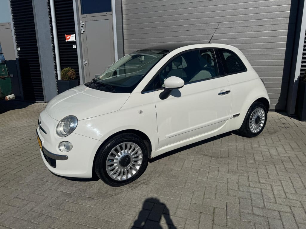 Fiat 500 1.2 lounge/automaat/nap/apk/airco