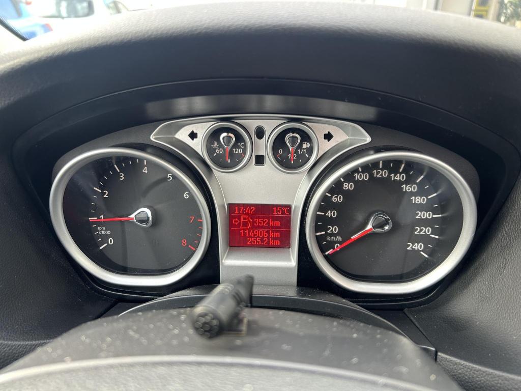 Ford Focus coupé-cabriolet 1.6 cool & sound