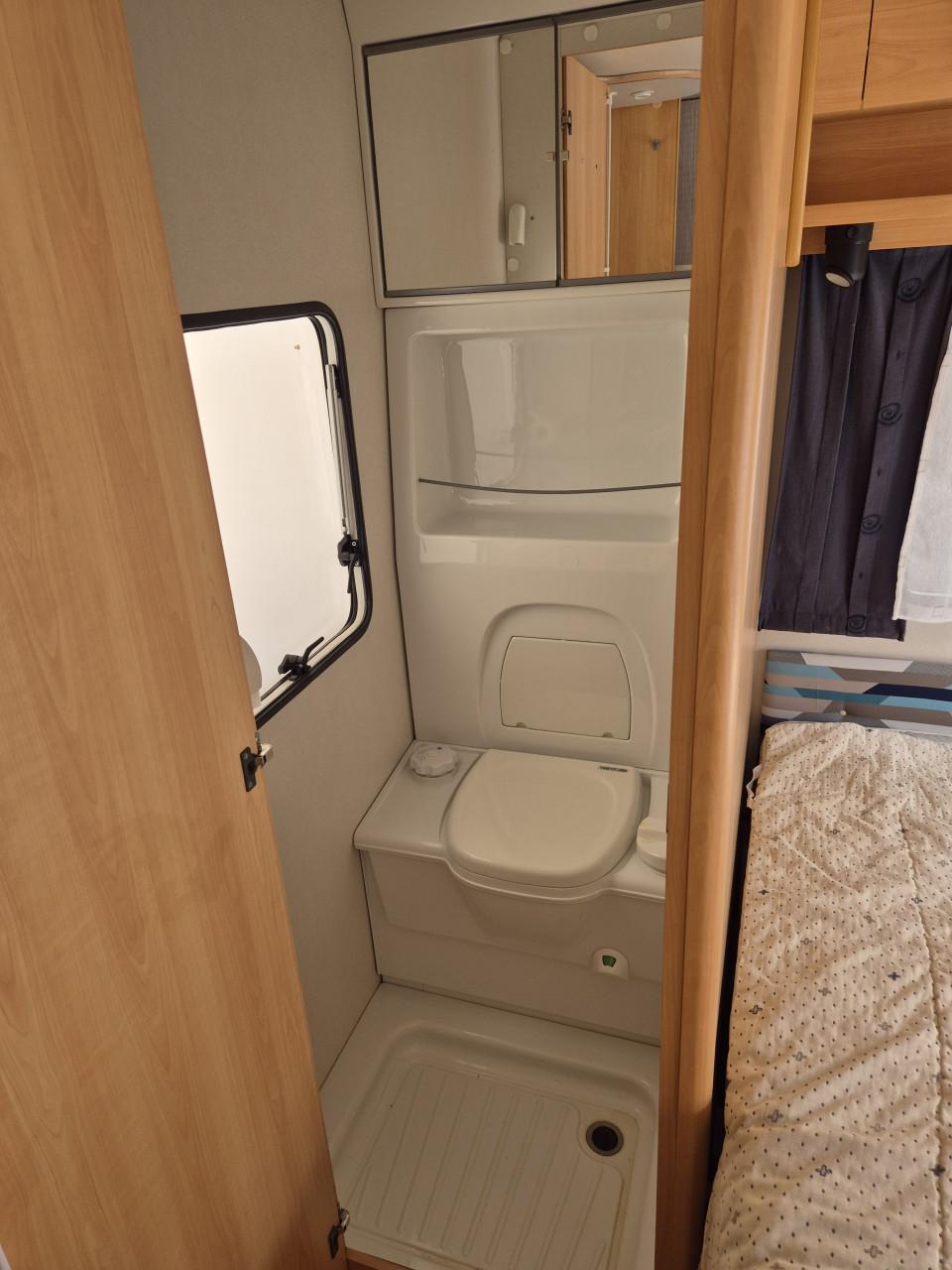 Caravan  Home Car Racer 45