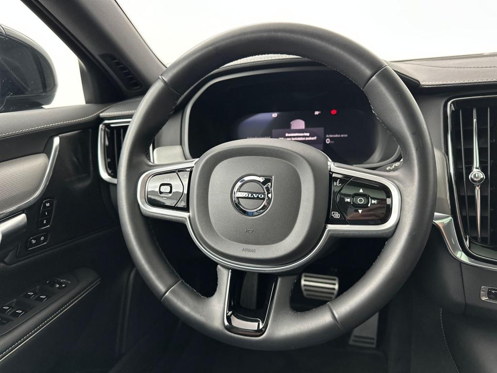 Volvo V90 t6 340pk recharge r-design| panodak| adap.cruise| camera| h&k so