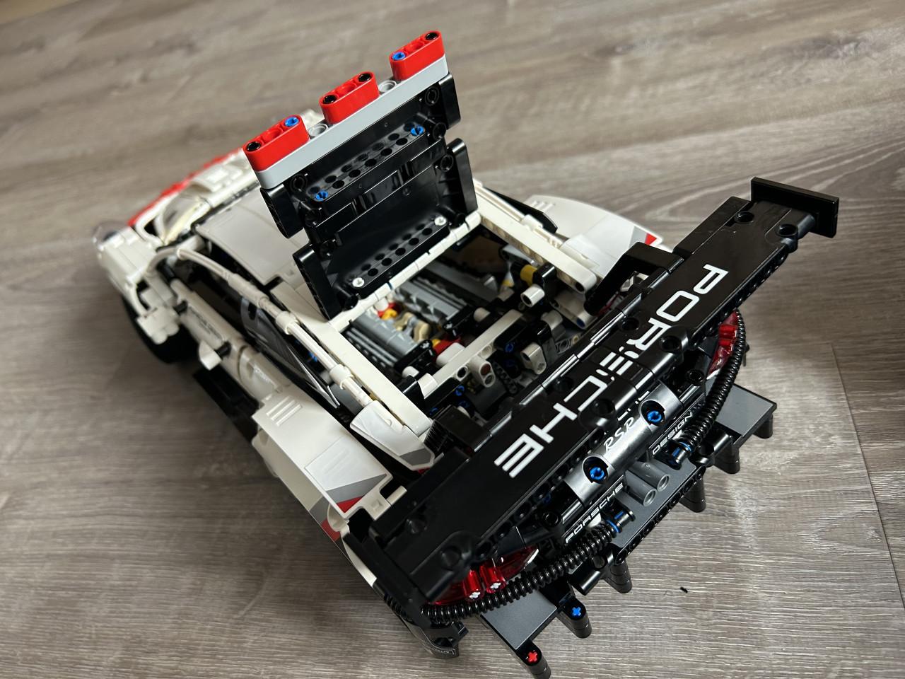 Lego Set - 42096 - Technic – Porsche 911 RSR