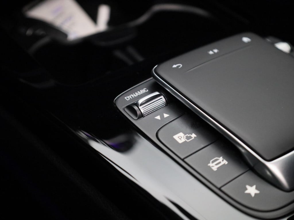 Mercedes-Benz A-Klasse 180 business solution amg | automaat | lmv | panoram