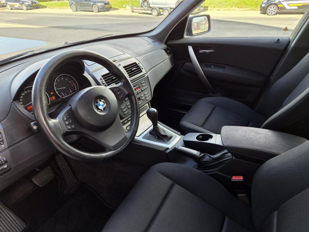 BMW X3 2.5i executive
