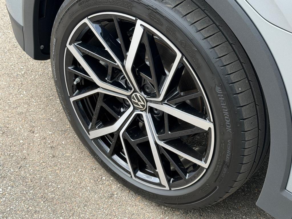 Volkswagen Tiguan 1.5 ehybrid elegance 204pk | panoramadak | trekhaak | 20"