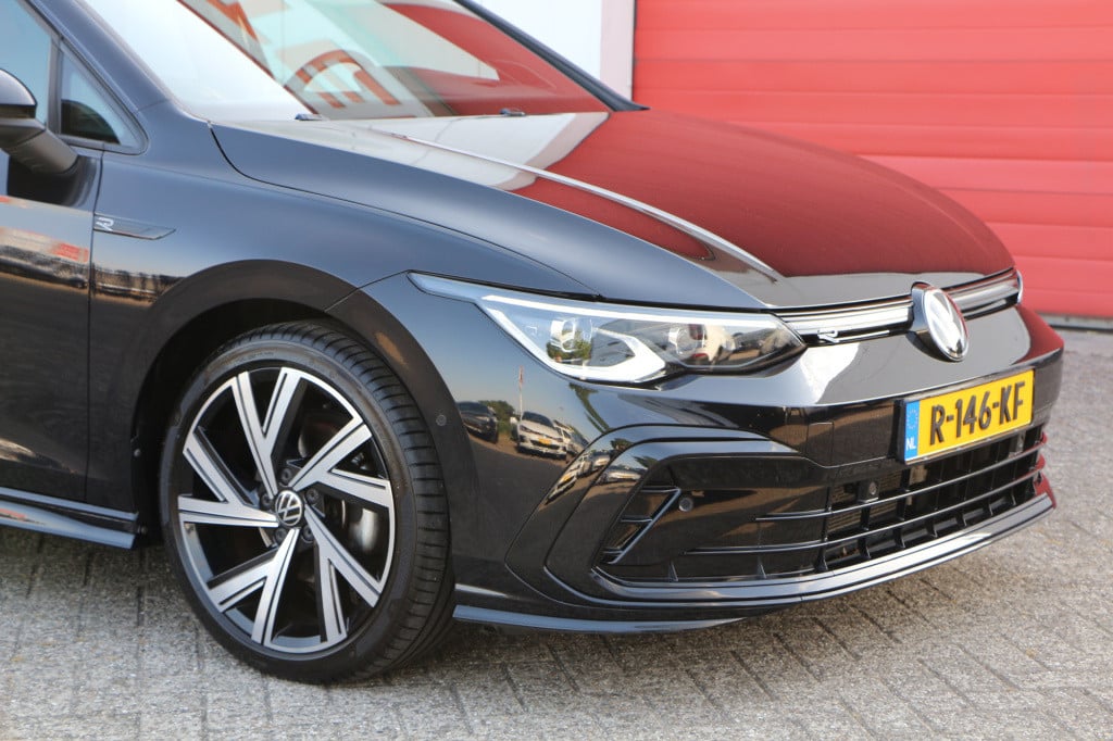 Volkswagen Golf variant 1.5 etsi 150pk r-line black style | panodak | harma