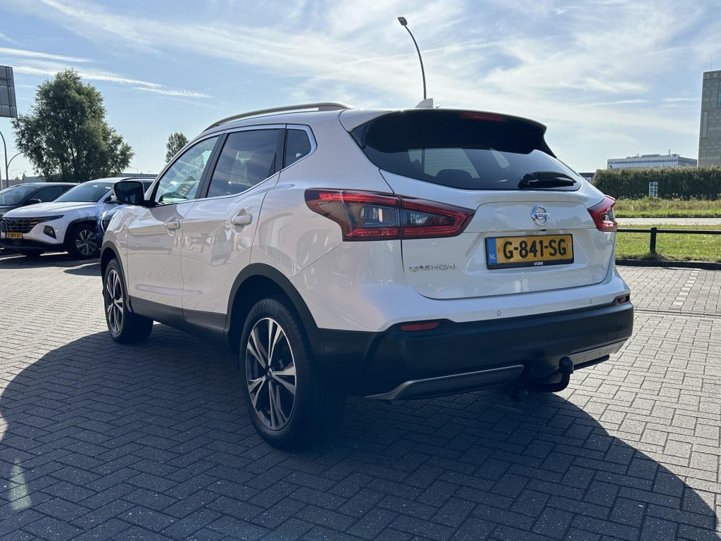 Nissan Qashqai 1.3 dig-t n-connecta trekhaak |design pack | panoramadak | a