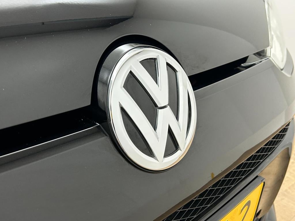 Volkswagen UP! occasion 1.0 move up! bluemotion | zwart | tweedehands volks