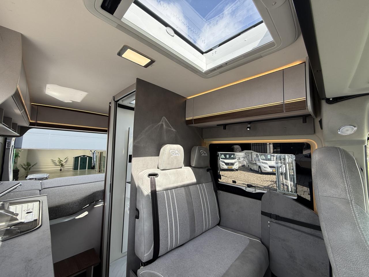 Luxe Pössl Summit Shine 540 | 1 eigenaar | Trekhaak | Fietsdrager | 2jr oud