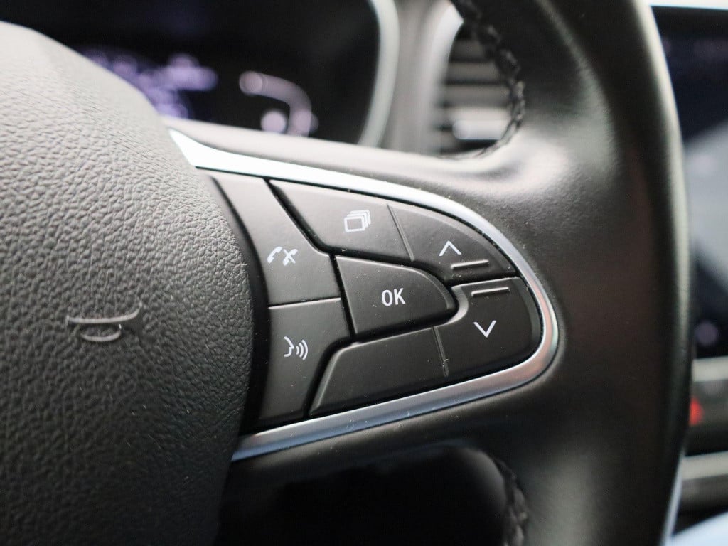 Renault Megane 1.0 tce intens | navigatie | apple carplay / android auto | 