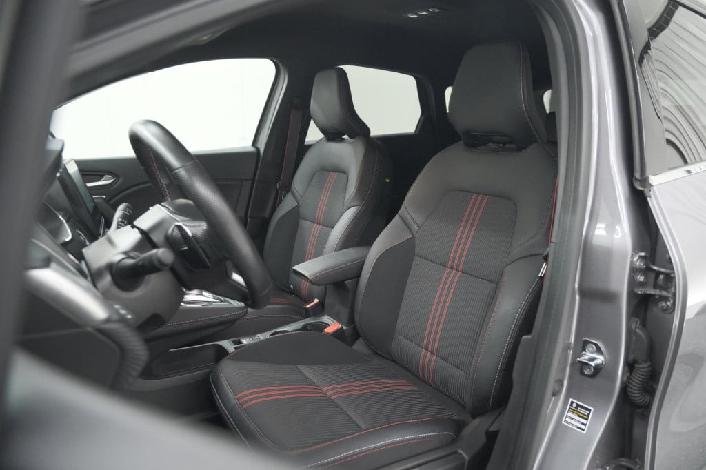 Renault Captur mild hybrid 140 edc r.s. line | camera | navigatie | stoelve