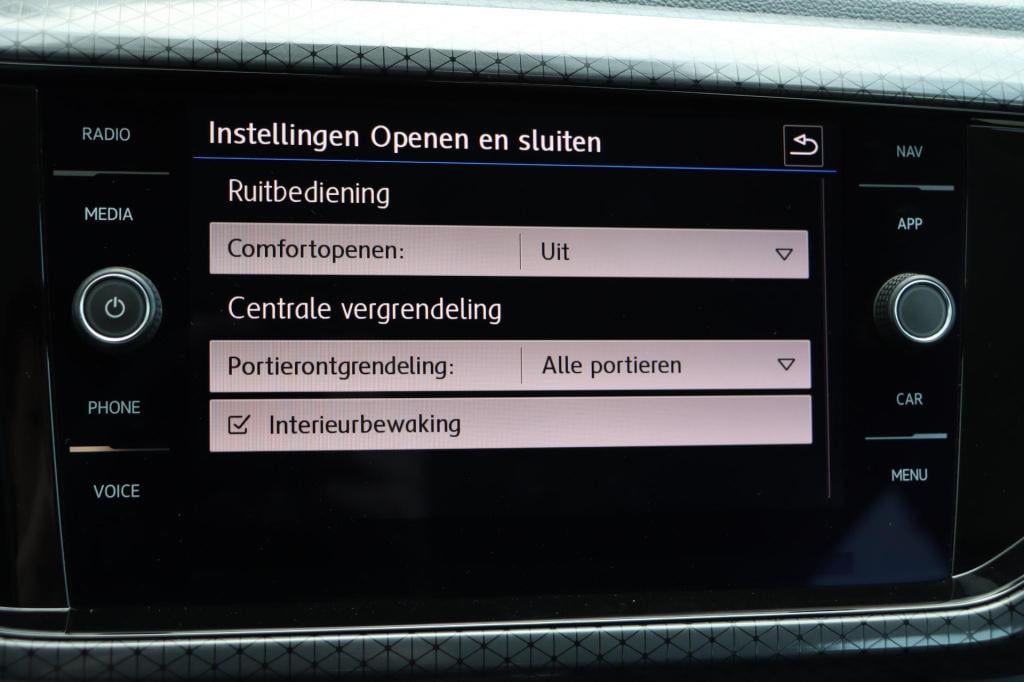 Volkswagen T-cross 1.0 tsi style 116pk | stoelverwarming | navi