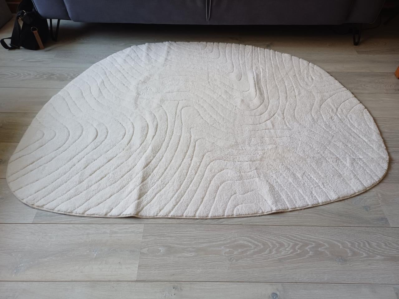 Als Nieuw: POP wasbaar zacht vloerkleed Pam, organische vorm