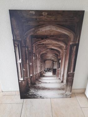 2 Canvas schilderijen  65 x 100 (in goede nette staat)