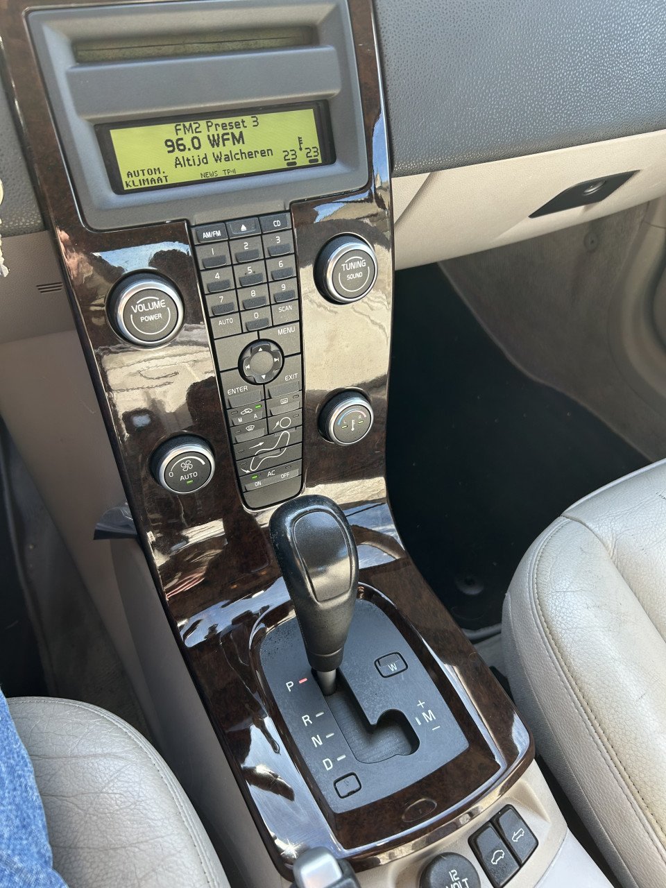 Volvo C70 T5