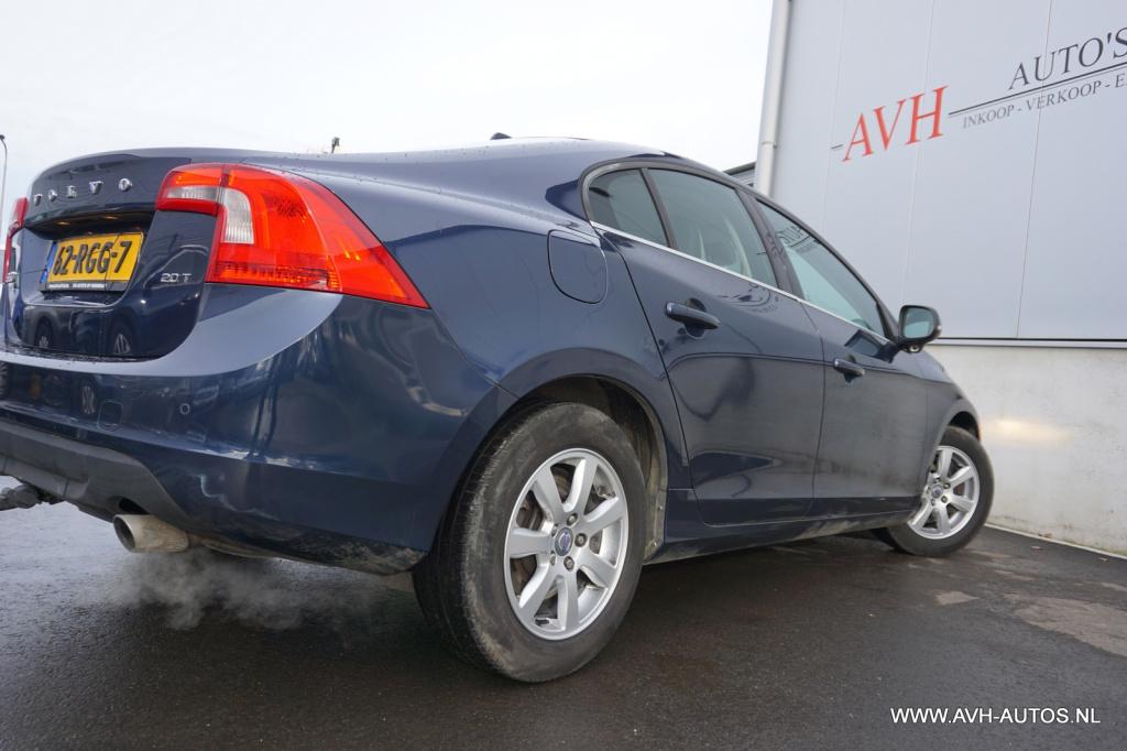 Volvo S60 2.0t intro edition