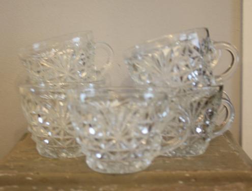 Set van 8 glazen kopjes