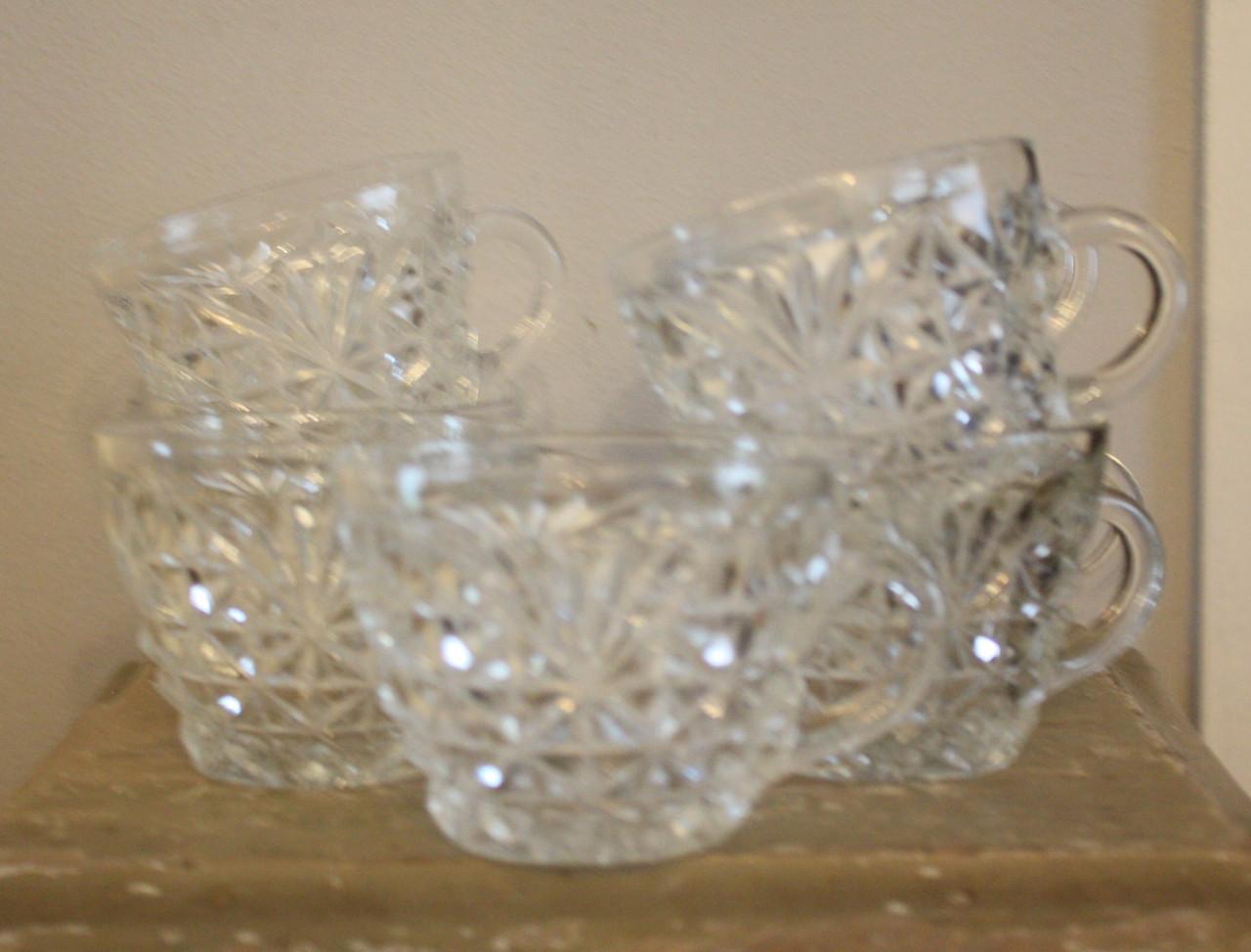 Set van 8 glazen kopjes