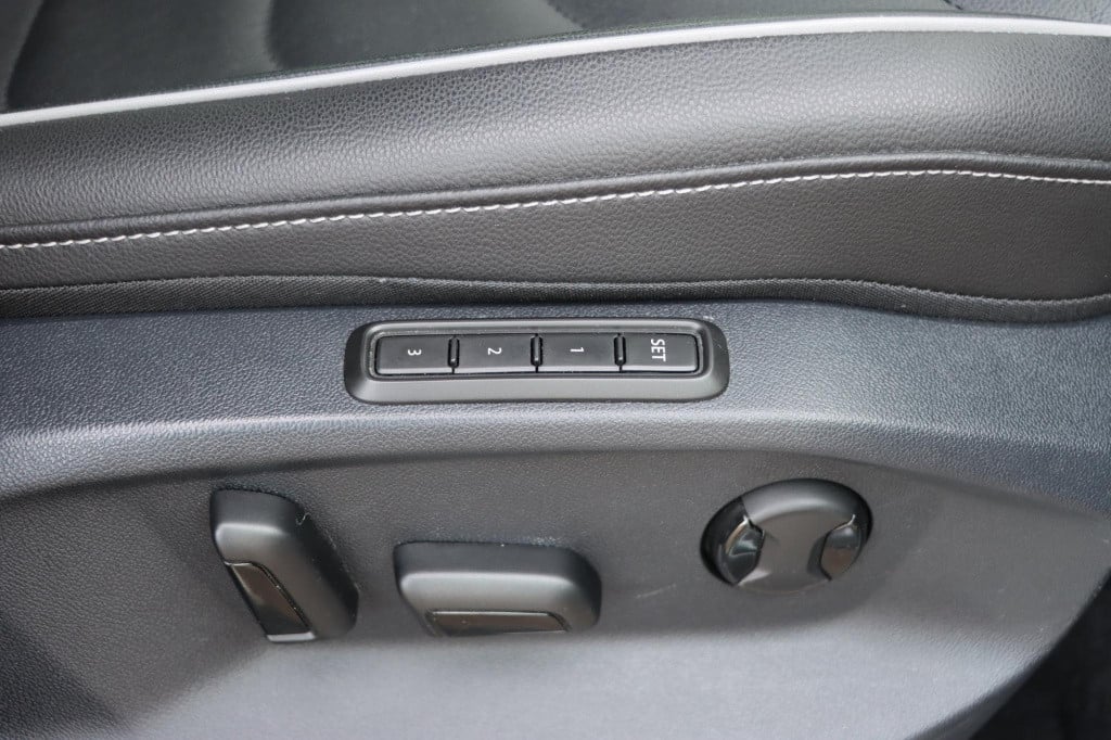 Volkswagen Tiguan 1.4 tsi ehybrid r-line business + 245pk dsg6