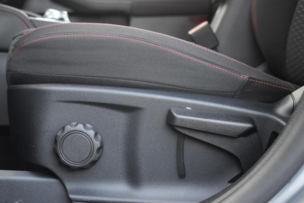 Ford Kuga 2.5 phev st-line | climate control | cruise control | winterpakke