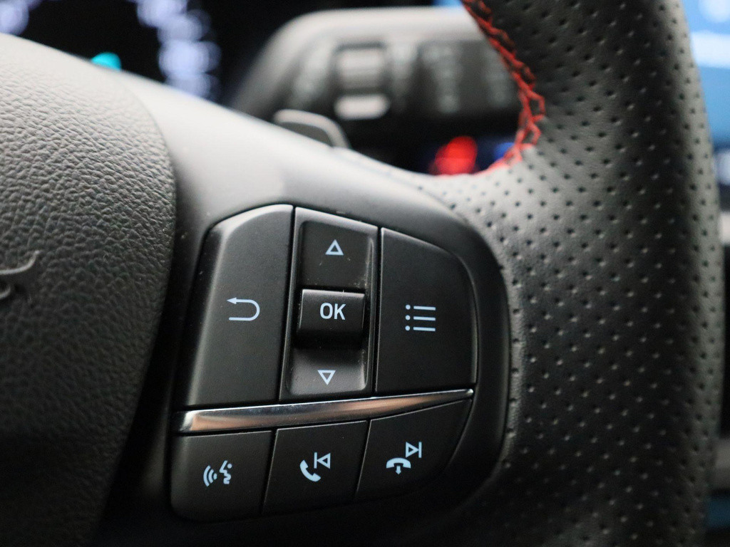 Ford Focus st line | automaat | climate control | cruise control | winterpa