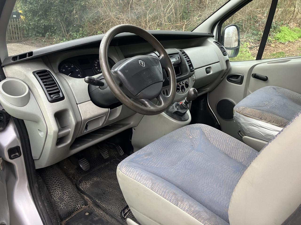 Renault Trafic 1000 1.9 DCI 82 L1 H1