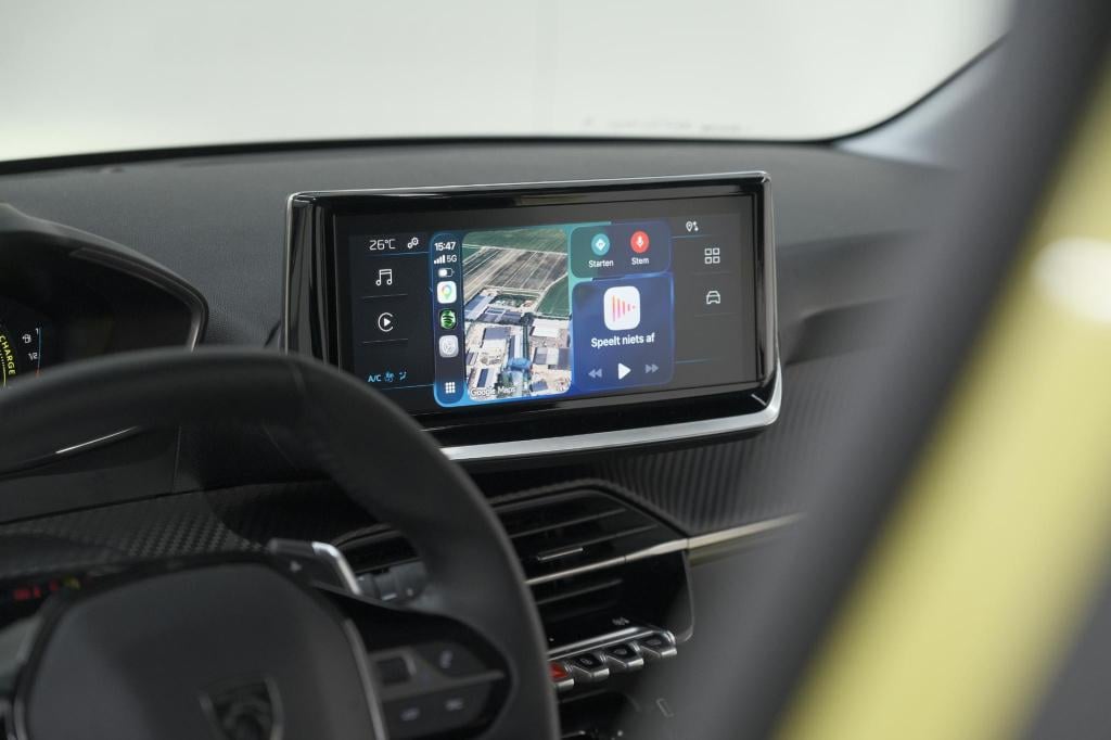 Peugeot 208 1.2 hybrid 110 e-dcs6 style | parkeersensoren | apple carplay |