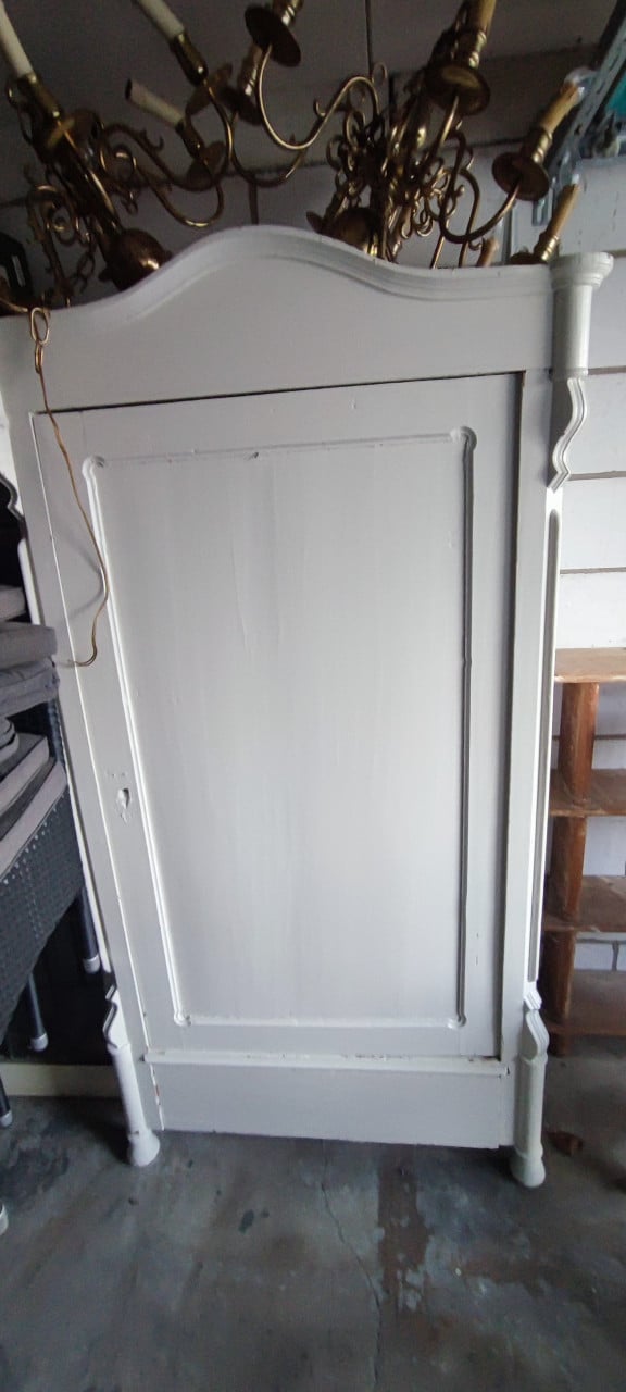 Vintage kinder / kledingkast of bergkast met lade 185 x 95 x 45 cm