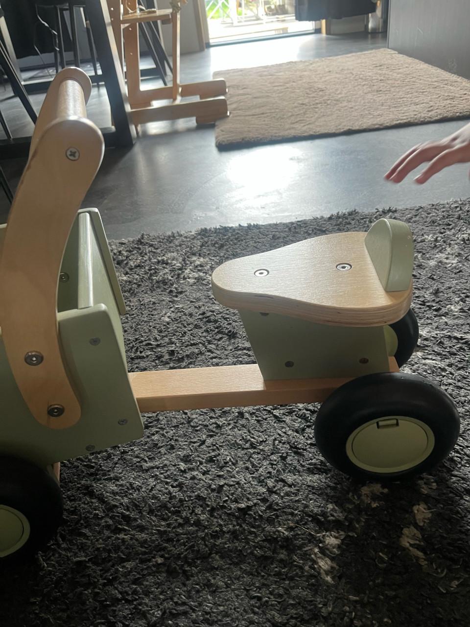 Houten bakfiets voor kinderen – zo goed als nieuw!