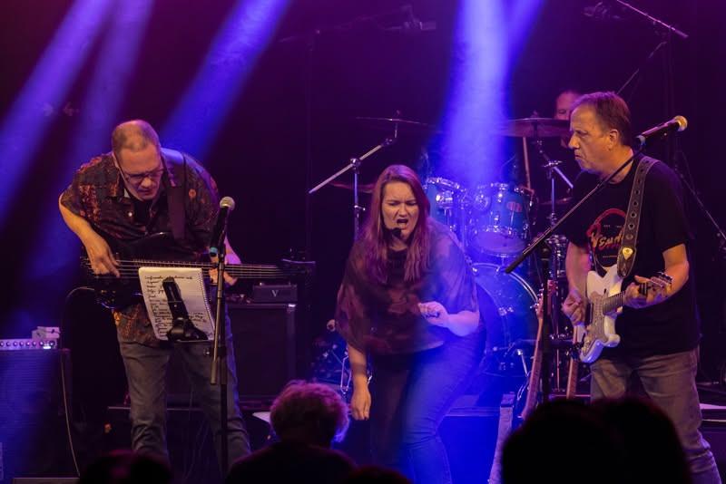 RE-ACT brengt de beste Pop & Rock covers naar jouw feest!