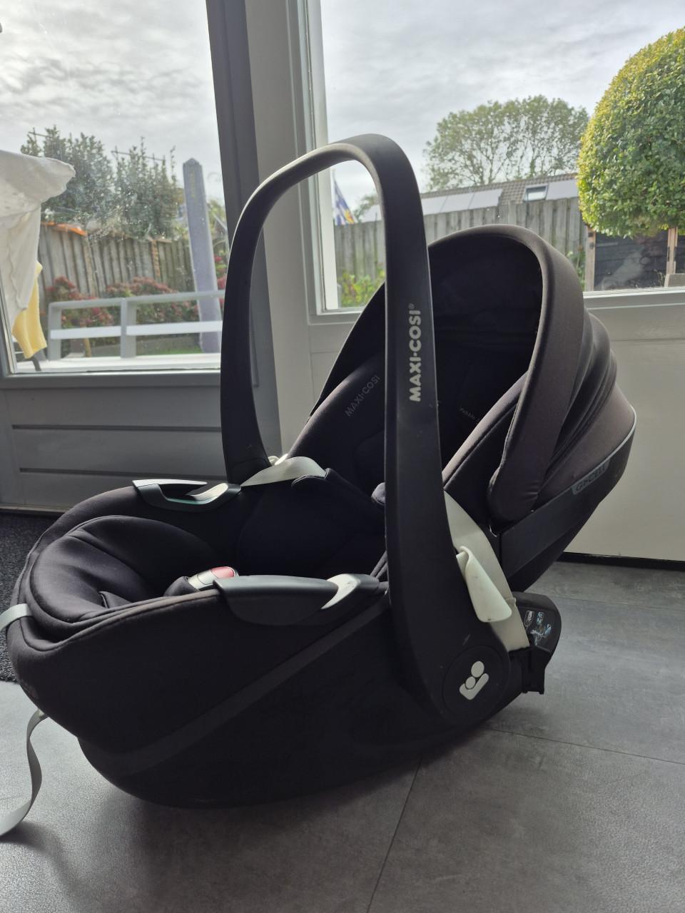 Maxicosi pebble 360 pro incl base