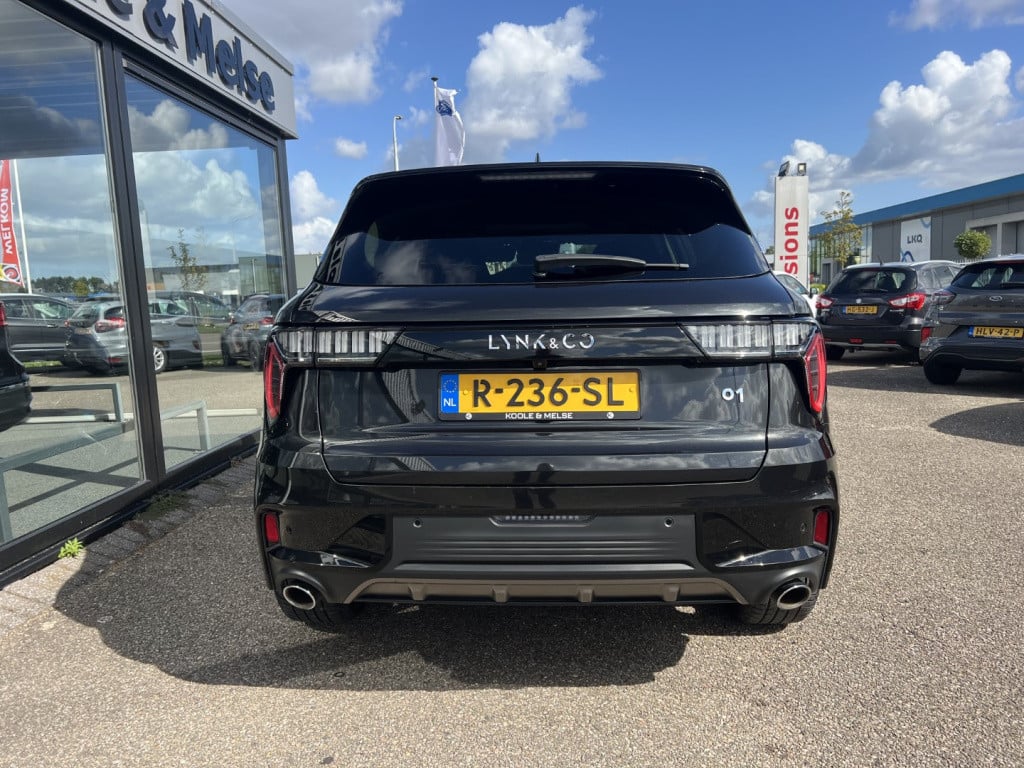 Lynk & Co 01 1.5 261pk plug in hybrid , 360 camera , pano dak , adaptive cc