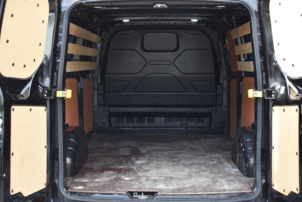 Ford Transit Custom 320 2.0 tdci l2h1 sport | automaat | 185 pk | lichtmeta