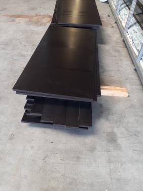 Restant betonplex platen 18 mm antislip 10 euro per stuk