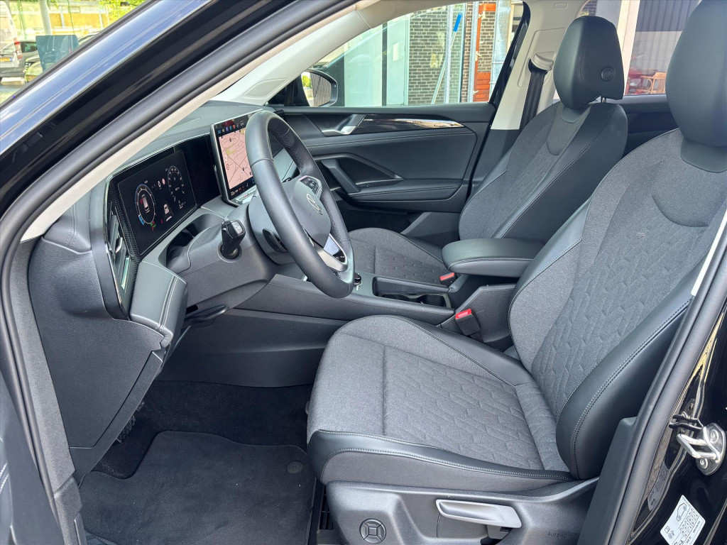 Volkswagen Tiguan 1.5 etsi 130pk dsg-7 life| trekhaak| navi|side assist| ri