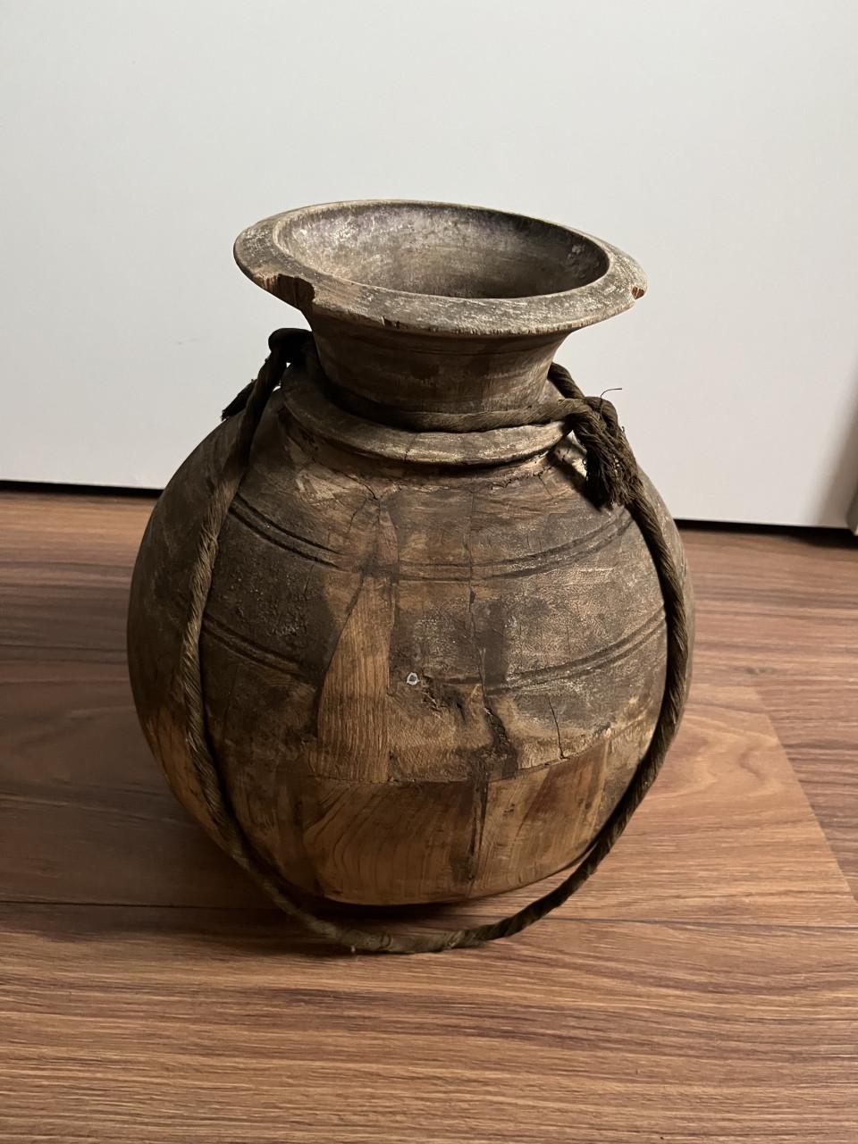 Nepalese pot 7