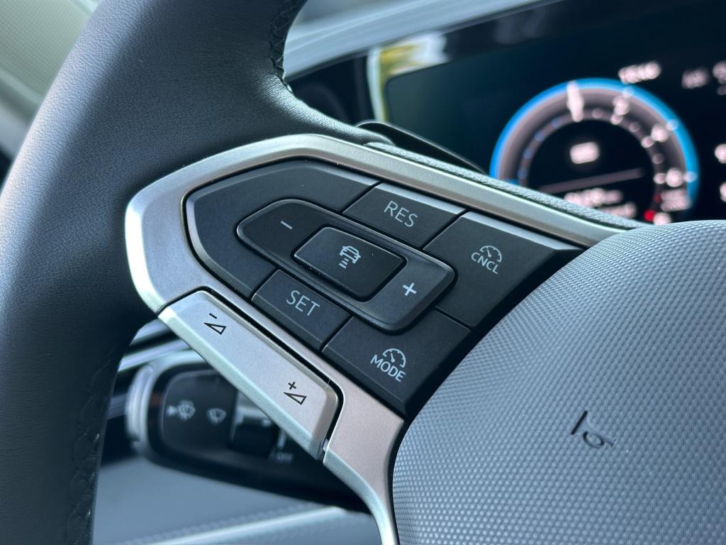 Volkswagen Tiguan 1.5 ehybrid elegance 204pk | trekhaak | camera | head-up 