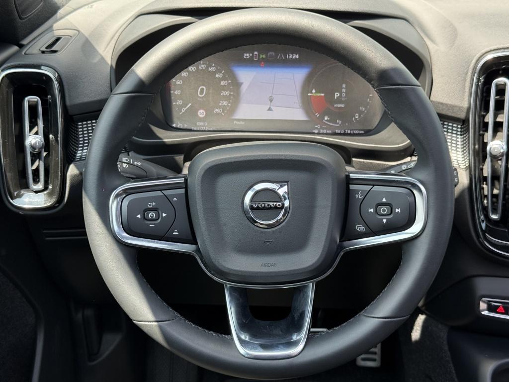 Volvo XC40 t5 262pk recharge ultimate dark |leder+ memory| camera| h&k soun