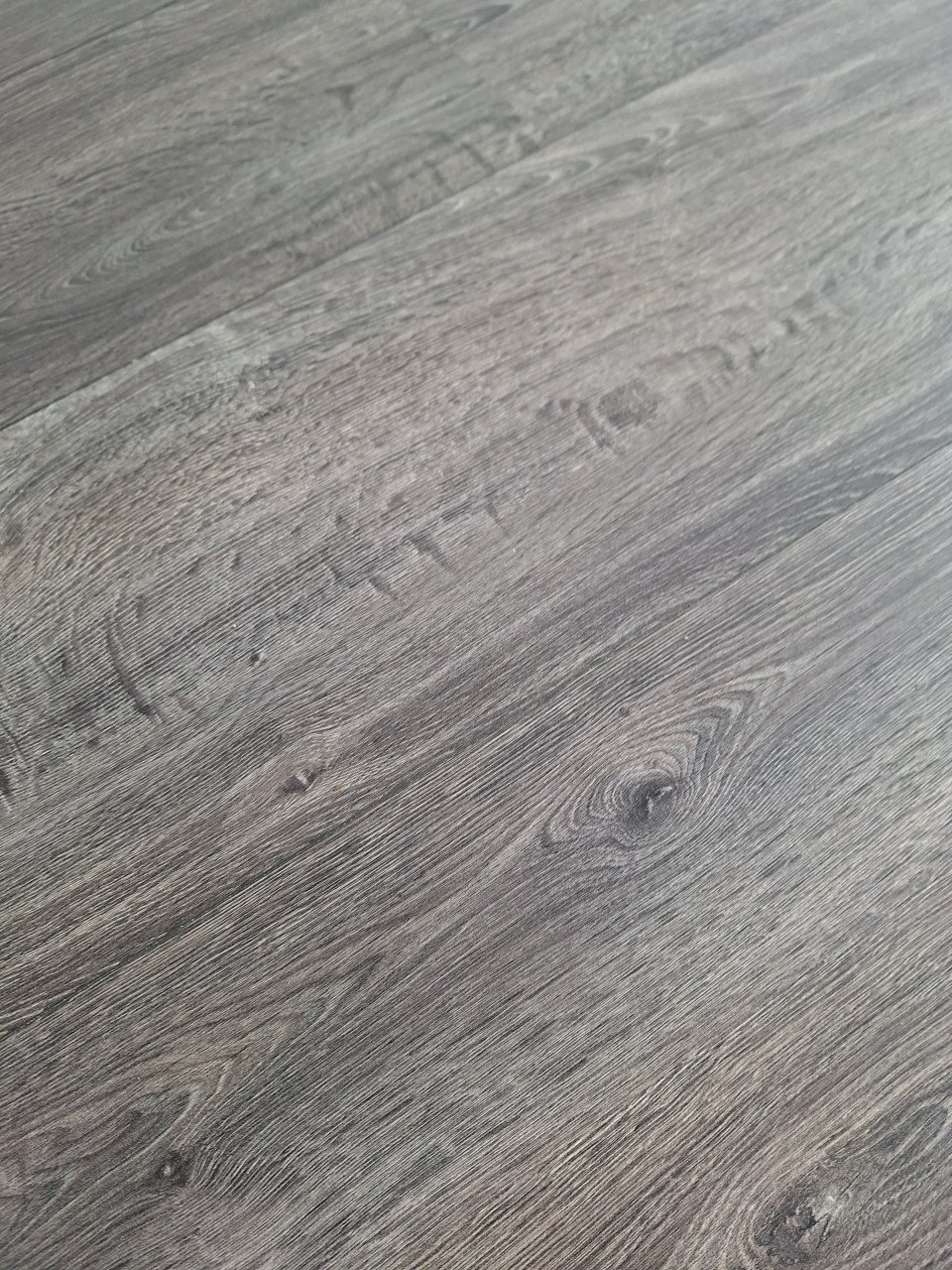 100m2 grijs kliklaminaat