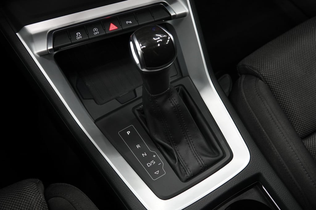 Audi Q3 35 tfsi pro line | pano | matrix | maxton | camera |
