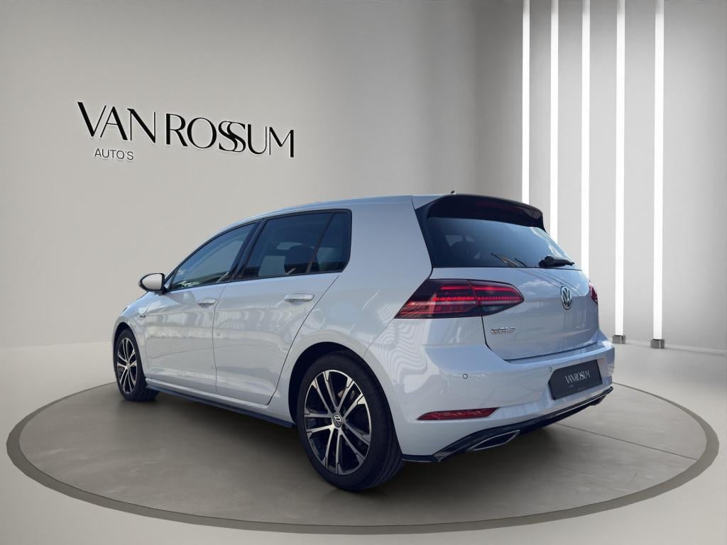 Volkswagen Golf 1.5 tsi highline business r pano | stoel/stuur verwarming |