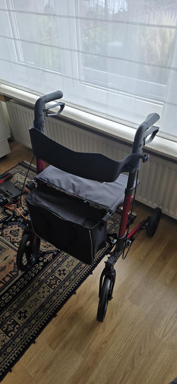 Z.g.a.n Rollator even gebruikt